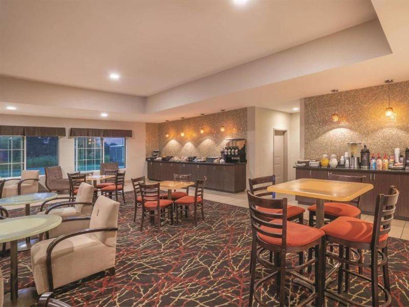 Comfort Inn & Suites Verona At Turning Stone Resort Casino Exteriér fotografie