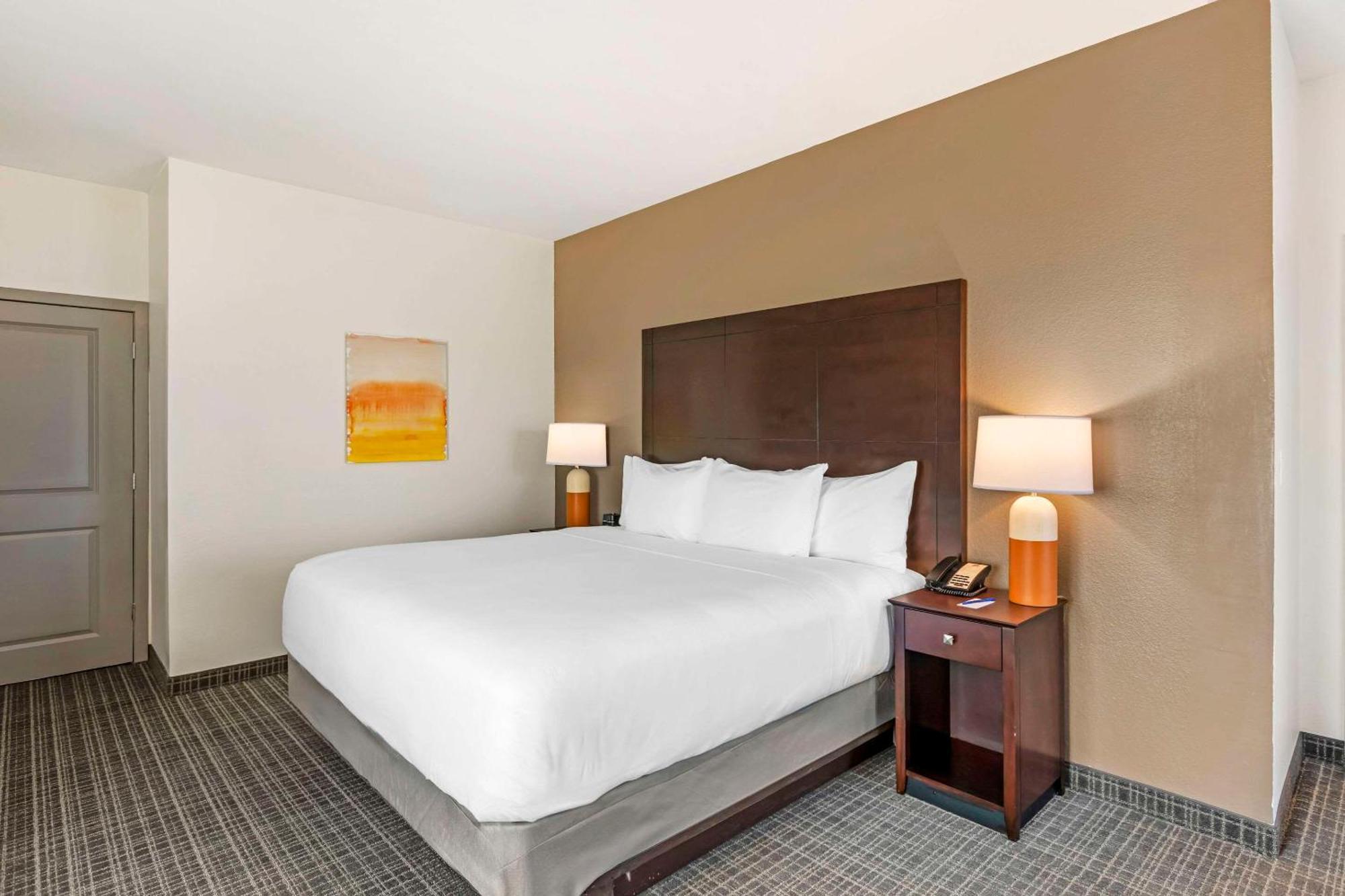 Comfort Inn & Suites Verona At Turning Stone Resort Casino Exteriér fotografie
