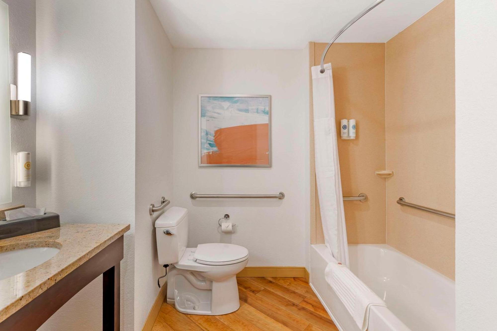 Comfort Inn & Suites Verona At Turning Stone Resort Casino Exteriér fotografie
