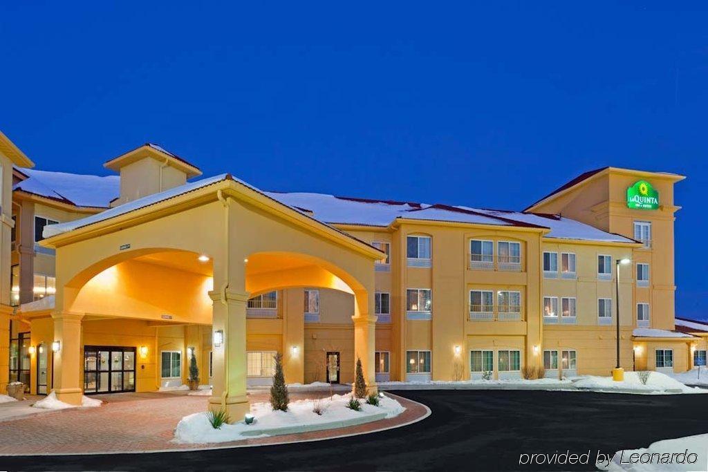 Comfort Inn & Suites Verona At Turning Stone Resort Casino Exteriér fotografie