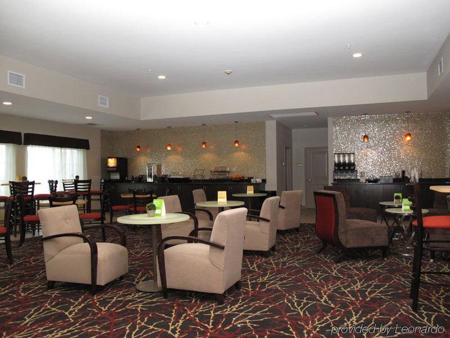 Comfort Inn & Suites Verona At Turning Stone Resort Casino Exteriér fotografie